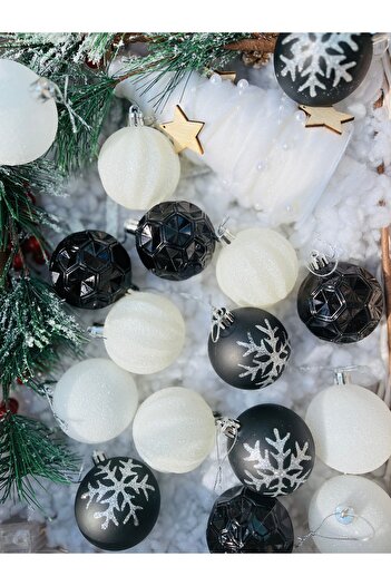 Derin Düşler Christmas Pine Tree Patterned Black and White Motif Cici Ball - 6 Cm, Pack of 16