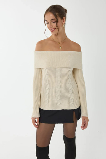 Hiccup Shoulder Stripped Knitted Sweater