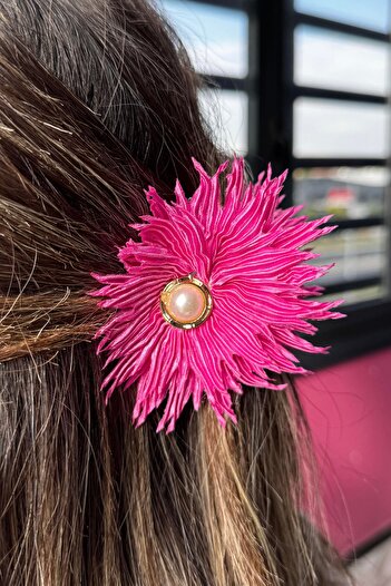 TAKIŞTIR Pink Color Flower Figured Pearl Detailed Latch Buckle