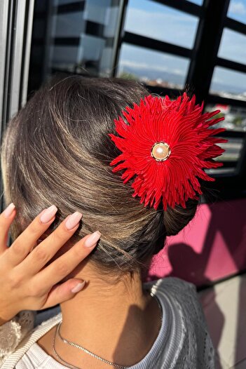 TAKIŞTIR Red Color Flower Figured Pearl Detailed Latch Buckle