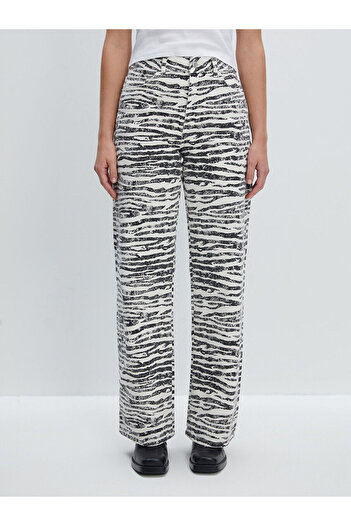 LC Waikiki Vision Ekru Zebra Desenli Straight Fit Kadın Jean Pantolon