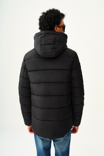 Loft 2030168 Siyah Erkek Kaztüyü Kapüşonlu %100 Polyester Hava Su Işık Ses Geçirmeyen Özel Kumaşlı D