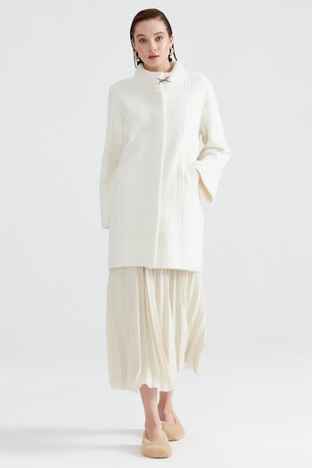 Tığ Triko Brooched Knitted Detailed Mink Coat Ecru