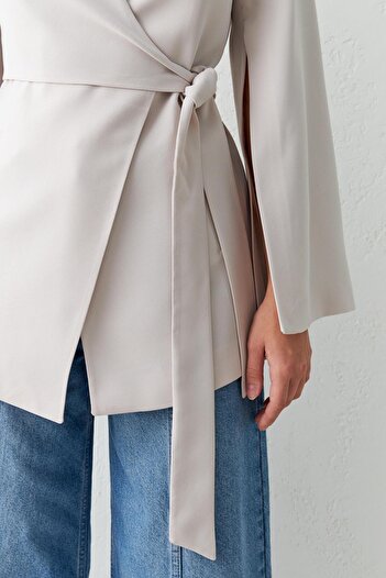 Setre Cream Slim Fit Sleeve Detailed Waist Tie Detailed Jacket