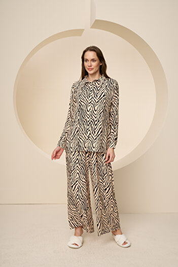 CAROLINE 3-Piece Nightwear Set with Shirt Collar, Buttoned Pyjamas