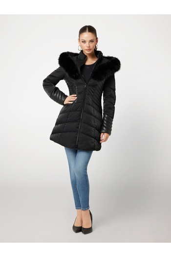Guess SUNİ KÜRK KAPÜŞONLU ŞİŞME MONT