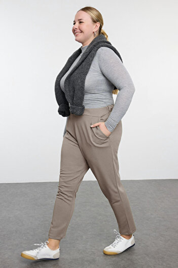 Trendyol Curve Mink Carrot Fit Knitted Large Size Trousers Tbbaw25Ar00002