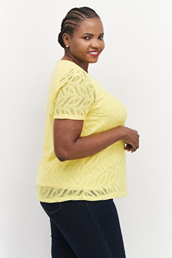 Samoon Women Crew Neck Short Sleeve Textured Top, Yellow