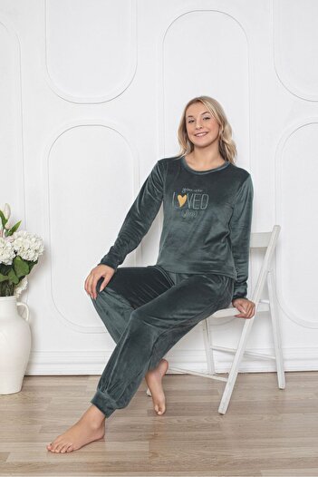 Asel Velvet Pocket Pajama Set