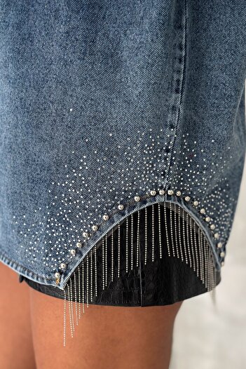 FEMELLE Women's Blue Double Pocket Oversize Jeans Jacket with Spread Stone and Tassel Detail and Snap Buttons