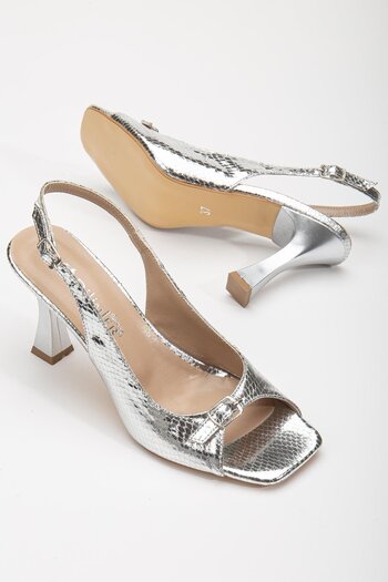 Dilimler Ayakkabı Large Size Goblet Heel Patent Leather Silver Women's Heeled Sandals