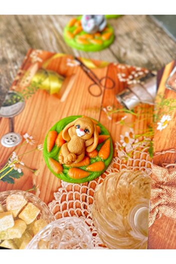 Şirin Handmade Scented Soap on Rabbit Carrot Bed