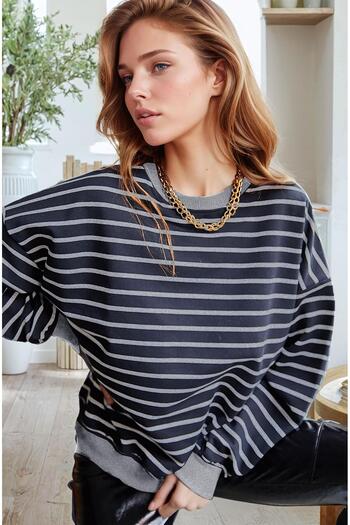 Millionaire Γυναικείο φούτερ από φλις μπλε-γκρι ριγέ - Crew Neck, Oversize Loose Cut