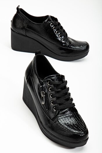 Dilimler Ayakkabı Women's Wedge Heeled Shoes Black Patent Leather Zippered Lace-Up