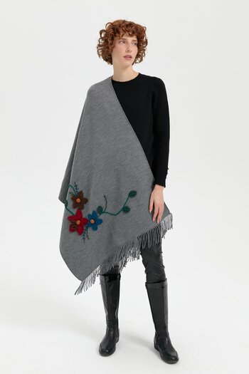 Desen Triko Smoke Colored Women's Shawl - Knitted Flower Embroidered and Tassel
