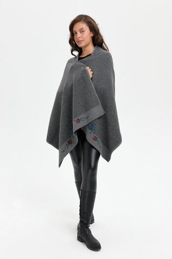 Desen Triko Smoke Colored Women's Wool Shawl - Three Flower Embroidery
