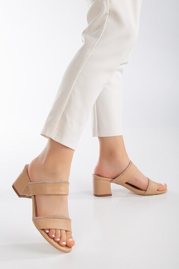 Dilimler Ayakkabı Two-Striped Stoned Skin Nude Women's Short Heeled Slippers