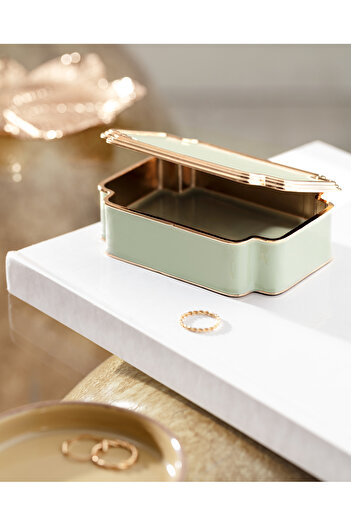Madame Coco Diandra Box - Stylish and Convenient Design