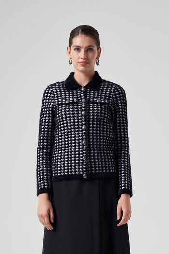 Lale Butik Nuss Knitwear Button Detail Short Cardigan 7007 Black