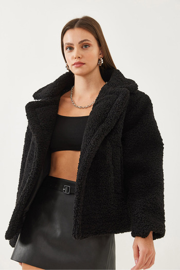 Bianco Lucci Women's Lined Plush Coat 2433 60351028