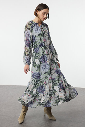 Trendyol Collection Színes virágmintás - derékra nyíló maxi ruha béléssel, TWOAW25EL00497