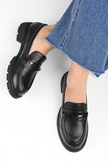 Shoeberry Γυναικεία αγκράφα Glide Black Skin Λεπτομερές Loafer