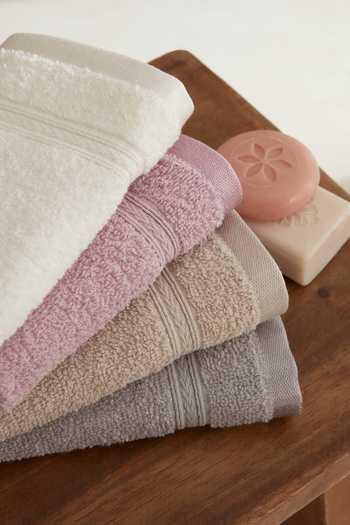 Sarah Anderson Pavia 4-Piece Colorful Guest Towel Set