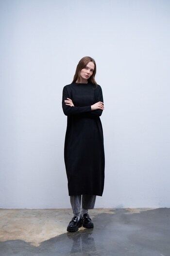 QANU Black Basic Knitwear