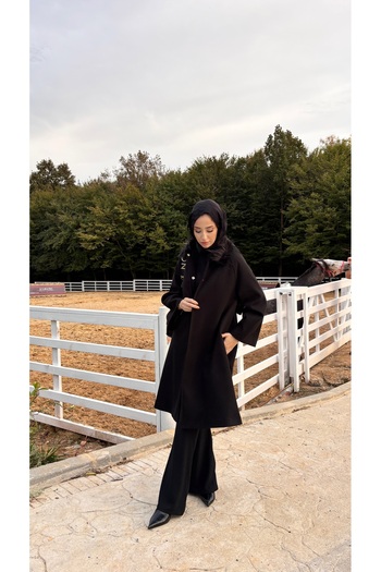 hacer ayaydın Fur-Lined Collar Women's Coat