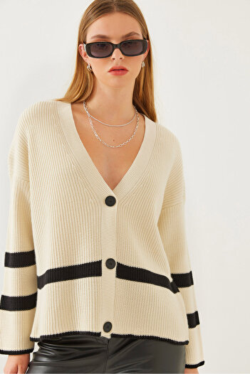 Bianco Lucci Women's Buttoned Thessaloniki Knitwear Cardigan 20247531