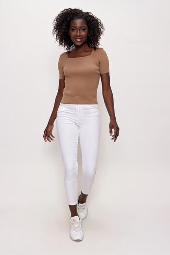 CHUBA Women's Square Collar Short Sleeve Thin Knitwear Sweater Beige 22sw314