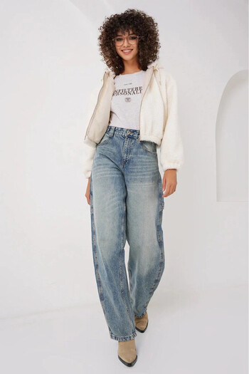hazelin Kadın Ekru Fermuarlı Kapüşonlu Astarlı Peluş Crop Ceket HZL25W-BD151931