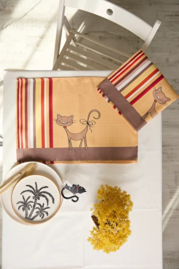 AYSHOME Ays Home Cinnamon 2-Piece Cat Pattern American Service Set