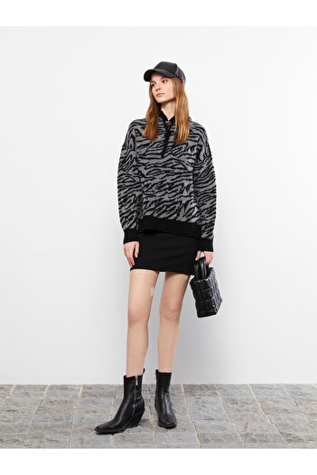 LC Waikiki Langärmliger Strickpullover für Damen mit Kapuze und Muster