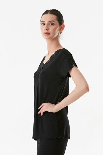 Fulla Moda Basic V Yaka Dantel Detaylı Pijama Takımı