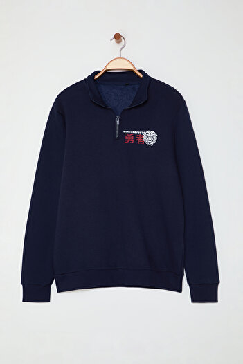 Edit by Trendyol Navy Blue Regular/Normal Cut Zipper Collar Printed Men's Sweatshirt Tmnaw25Sw00206