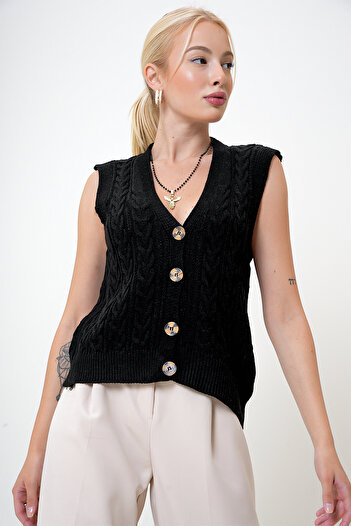 VAGGON Black V-Neck Buttoned Cardigan - Prm1060