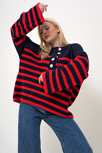VAGGON Navy Blue-Red Striped Crew Neck Knitwear Winter Sweater - Gold Button Prm1090