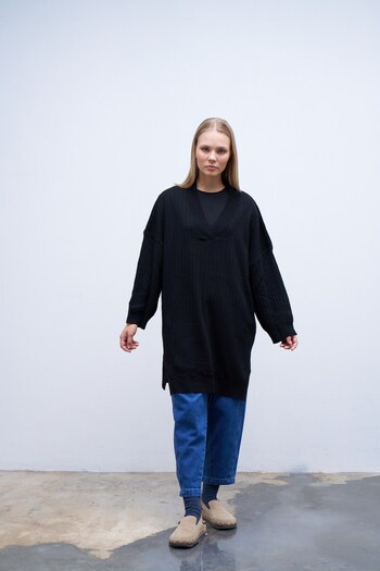 QANU Black V-Neck Knitwear Tunic