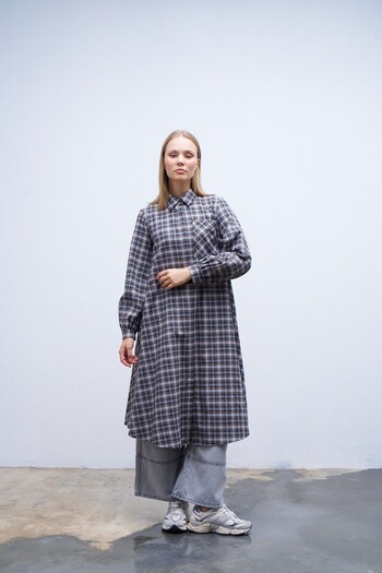 QANU Plaid Flounce Shirt Brown-Grey