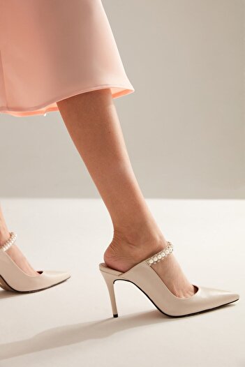 BETTY & SAM Alexandra Stone Detailed Slingback Heeled Shoes