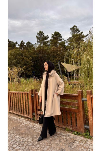 Aranlı tekstil Fur-Lined Collar Women's Coat