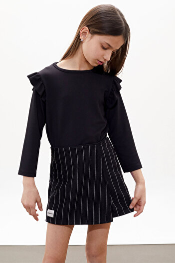 Cansın Mini Black Striped Girls' Suit with Shorts, Skirts, Flounces and Badi 18271