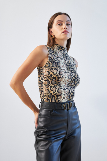 Bipantolon Women's Camel Snake Print Sleeveless Blouse