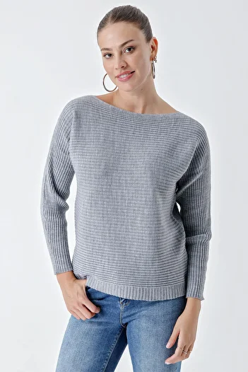 CHUBA Gray Ribbed Loose Knitwear Women's Sweater - Boat Neck 24W109