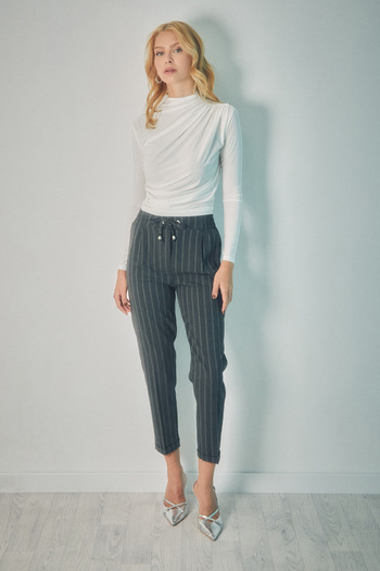 Fulla Moda Side Stitching Gathered Basic Blouse