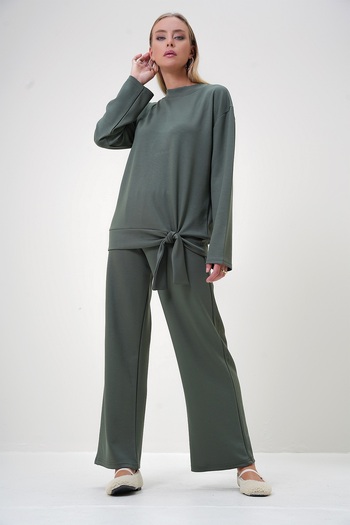 Trend Alaçatı Stili Khaki Colored Women's Blouse and Trousers Set - Crew Neck, Tie Detail, Modal Fabric Alc-X12880