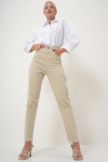 VAGGON Women's Beige High Five Pocket Mom Jean Prm1089