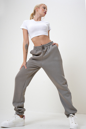 VAGGON Gray Three Thread Elastic Waist and Leg Sweatpants - Double Pocket Prm1082