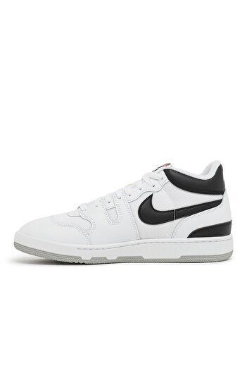 Nike ATTACK Легкий та комфортний одяг зручного крою